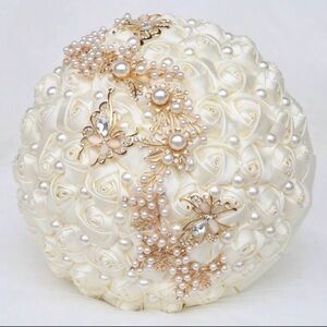 Fabric bridal bouquet ivory